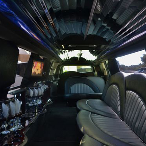ford-excursion-limo interior