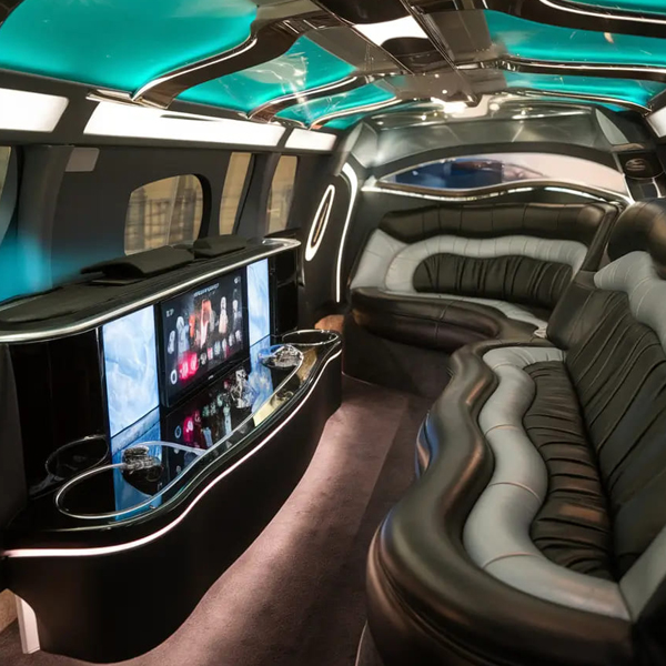 jeep-cherokee-limo interior2