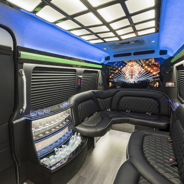 mercedes-sprinter interior3